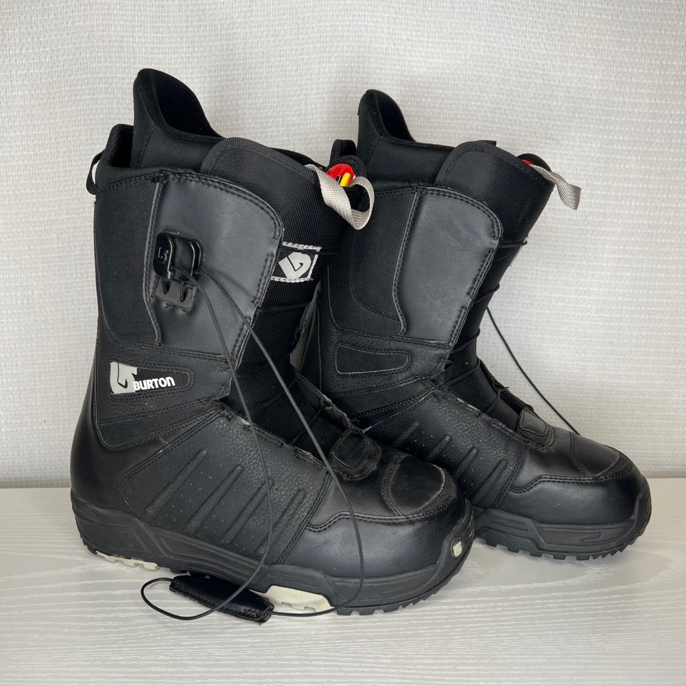 Burton Moto Mens Snowboard Boots Black Size 8.5 Speed Zone Lacing Imprint Liner